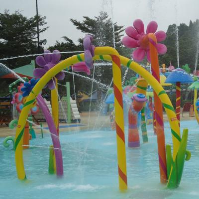 Chine Splash Pad Interaction ultime Zone de jeu en eau amusante Équipement en acier inoxydable antidérapant à vendre