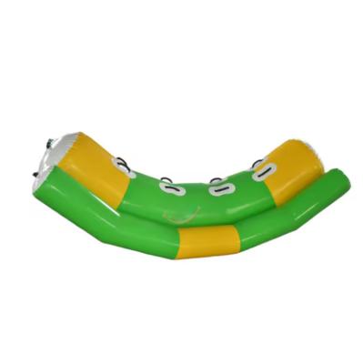 China Custom Park Water Sport 4 Person Flying Fish Inflatable Banana Boat Fun Inflatable Flying Fish Banana Boat for sale