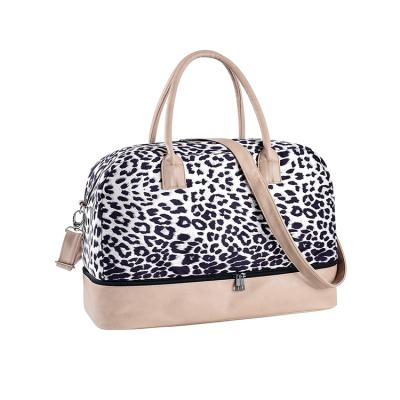 China Durable Travel Tote Cubes Hot Selling Leopard Print 2021 Weekend Bag Canvas Travel Luggage Women Carry On Overnight Beach Weekender Fleece Tote Bag for sale