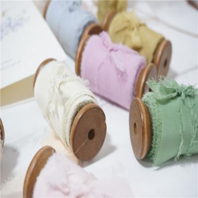 China Double Face Edges Ribbon 20mm INS Style Wedding Silk Fringed Silk Ribbon On Woodenspools Pure Silk for sale