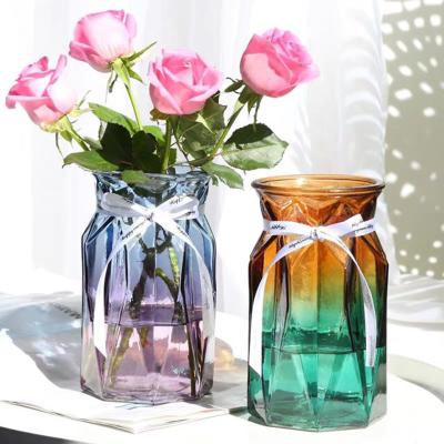 China Wholesale Traditional Wedding Decorative Glass Vases Large Flower Planter Glass Vase for sale