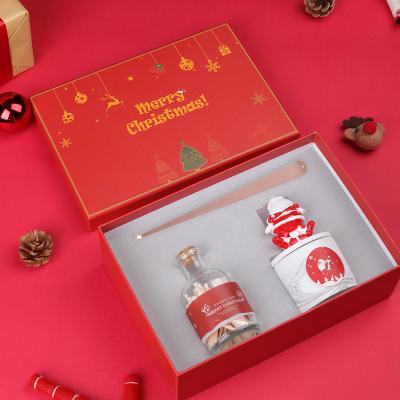 China 2021 Birthday Hot Sale Santa Claus Statue Aromatherapy Candle Gift Box Set for sale