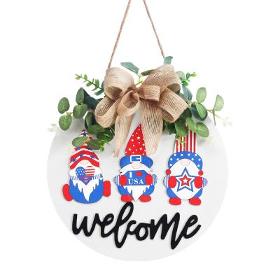 China 2022 New Home Decorations Design Gnome Welcome Sign Patriotic Independence Day For Front Door Hanging Wood Signs for sale