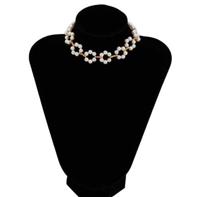 China Handmade Bohemian Women's Short Clavicle Collar Flower Pearl Necklace FASHIONABLE Korean Elegant Choker Necklace for sale