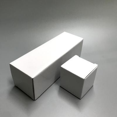 China Recycled Custom Paper Packaging Materials Universal White Corrugated Packaging Box for sale