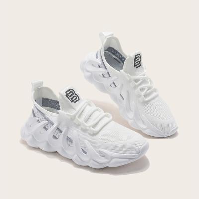 China New Fashion Trend Octopus Sneakers Breathable Mesh Tide Shoes 2021 Summer Fitness Coconut Shoes Running Flight Knit Sports Shoes for sale