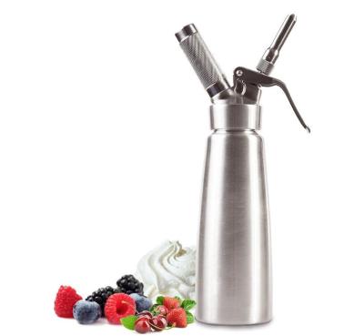 China 500ml Sustainable Durable Using Whipping Whipped Cream Siphon Stainless Steel Dispenser With Metal Nozzles And Brush for sale