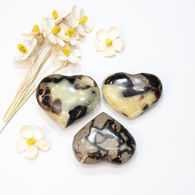 China Wholesale Europe Natural Customheart Shaped Crystal Therapy Stone Septarium Crystal Hearts with Lowest Price for sale