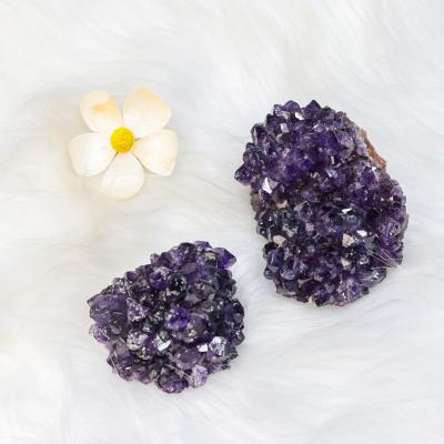 China High Quality Natural Quartz Wholesale Specimen Crystal Therapy Gemstone Amethyst Group from Europe for Home Decoration for sale