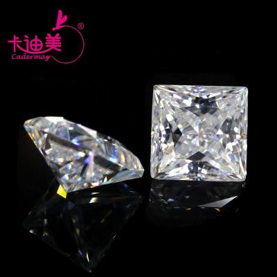 China 5.5x5.5mm Fire Princess 1ct Cut Moissanite Diamonds D Color Set or White Square Moissanite Loose Stones Fancy Synthetic Moissanite Gemstones for sale