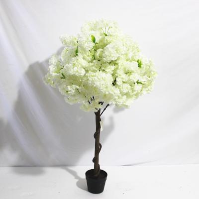 China Artificial Green Garden Wedding Flower Cherry Blossom Tree For Wedding Centerpiece Decor Cherry Blossom Plastic Tree for sale