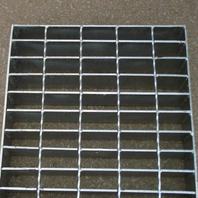 China Modern Outdoor Farmhouse Hot-dip Galvanized Steel Grate With Bent Bars For Drainage for sale