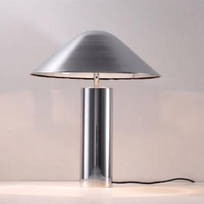 China Creative Nordic post-modern minimalist desk table lamp style hat mushroom led table light for bedroom bedside sofa living room for sale