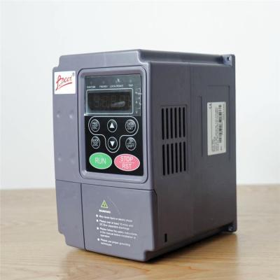 China industry industry made in china 220v 3 phase outlet with solar charge controller solar inverter for sale