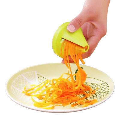 China Sustainable Vegetable Cutter Plastic Spiral Stainless Slicers Shred Peeler Home Kitchen Tools Accessories Cooking Instruments Fruits Device 1Pcs for sale