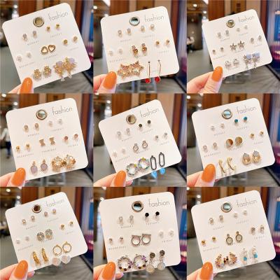 China Romantic New Arrival 7 Pairs New Small Stud Earring Steel Needle Earrings Shape Flower Stud Earring Set for sale