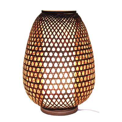 China Unique Handmade Art Bamboo and Rattan Lantern Shape Modern Table Lamp, Pendant Lamps and Lanterns for sale