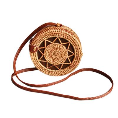 China 2019 New Design Eco-friendly Handwoven Bamboo Rattan Bag Round Beach Bags With Leather Shoulder Straps for sale