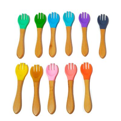 China Colorful / Safe / Environmental Product Silicone Feeding Spoon For Kid 6 Months for sale