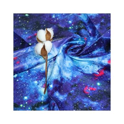 China Low Moq 100% Cotton Fabric Star Antistatic Custom Digital Printed Organic Cotton Fabric For Garment for sale