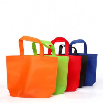 China Printable 50gsm Handled 60gsm Reusable Recycle Die Cut Nonwoven Shopping Sandbag Automatic D-Cut Flat for sale