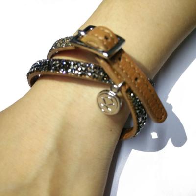 China Adjustable Size Silver Shade and Clear Crystals Diamond Girls Real Leather Bracelet de Carteras Mujer Luxurious Casual/Sporty Buckle Clasp for sale