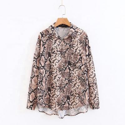 China Breathable OEM Style Fashion Long Sleeve Printing Animal Woman Shirts And Blouses for sale