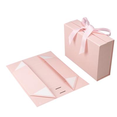 China Recycled Materials Custom Gold Foil Logo Pink Magnetic Gift Boxes With Lid Rigid Folding Paper Gift Box With Ribbon For Clothes for sale