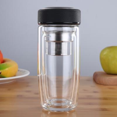 China Double Wall Sustainable Eco Pyrex Borosilicate Glass Bottle With Tea Strainer Filter Custom Glass Water Bottle for sale