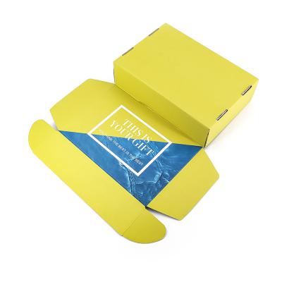 China Recyclable High Quality Custom Color Mailer Corrugated Mailer Box Packaging For Clothes for sale