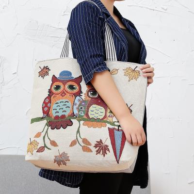 China Handled Eco-friendly Waterproof Animal Printing Canvas Portable And Large Capacity Shopping Bag for sale