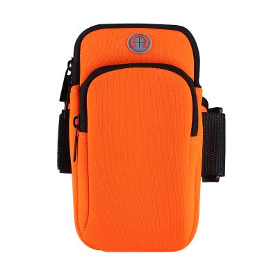 China Neoprene Arm Bag With Earphone Hole Design Running Sports Hanging Mobile Phone Outdoor Waterproof Bag 5.5 Inch Arm Cover for sale