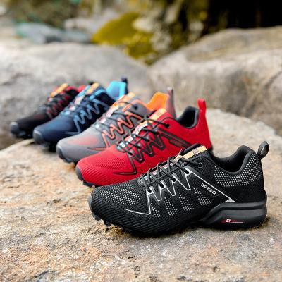 China Professional Wholesale Breathable Sports Outdoor Climbing Shoes 2022 New Large Size Mesh Men Breathable Casual Climbing Shoes for sale