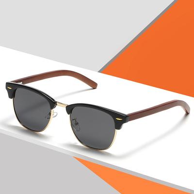 China 2022 New Arrival Polarized PC Sunglasses Classic Metal Frame Bamboo Temples Polarized Cat3 Shades Sunglasses For Unisex for sale