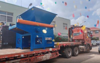 China Compactor de baler Esponja envasada en su totalidad 3 toneladas máquina de trituración línea de producción de espuma reciclada en venta