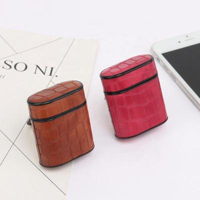 China Fanshion Creative Fashion Earphone Cover Custom Logo Genuine Leather Leather Protective Case for sale