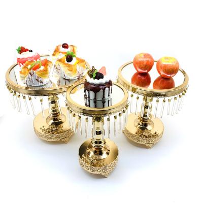 China Disposable New European Style Wrought Iron Party Wedding Mirror Golden Snack Cake Rack Display Stand European Dessert Table Cake Stand for sale