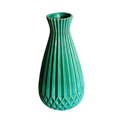 China Modern Japanese Style Creative Home Deco Simple And Pure Color Elegant Porcelain Window Sill Flower Pot Flower Design Vases for sale