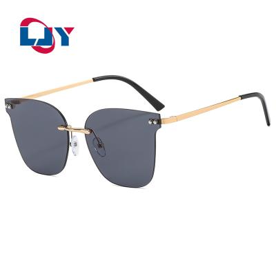 China High Quality 8007 Designer Famous Brand Shades Unisex Mens Womens Style 2022 Summer Sunglasses for sale