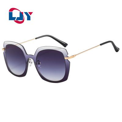 China High Quality 2061 Newest Lady Fashion Women Rimless Sunglasses Female Metal Gradient Sliced ​​Latest Sunglasses for sale