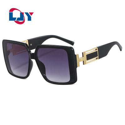 China High quality 2217 2022 vintage oversized large frame sunglasses rectangle square sunglasses women big for sale