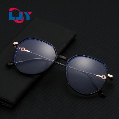 China Candy Fashion Retro Mirror Frame Lightweight Durable TR Glasses Comfortable Fashionable Transparent Color Optical Blue Lightweight Flat Mirror Anti for sale