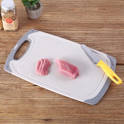 China Sustainable Cutting Plates Cutting Board Set Meat Veggie With Rack for sale