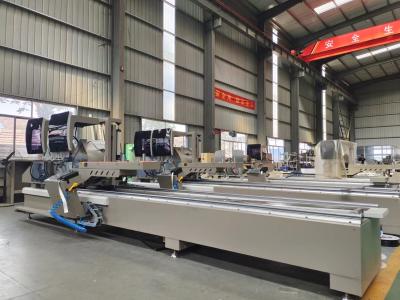 China Cnc-Doppelt-Kopf-Gehrungsfuge sah, dass 600mm Sägeblatt-doppelter Kopf-Aluminiumausschnitt sahen zu verkaufen