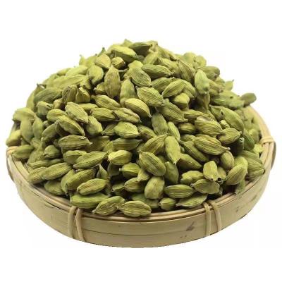 China Dried the best fresh and delicious green cardamom from the mysterious land gives you the best pleasure. for sale