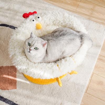 China Liveable Chicken Shape Pet Play Relax Simple Floor To Ceiling Wooden Modern Cat Tree Tower Cat Tree Lined Post With Small Pendant for sale