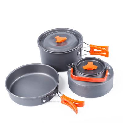 Cina Portable Outdoor Aluminium alloy Camp cookware set Camping pot pans fry pan pot lid in vendita