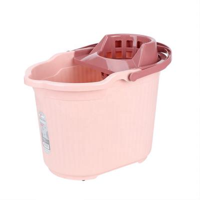 China Factory price viable light weight and durable household plastic mop cleaning bucket with wheels for sale