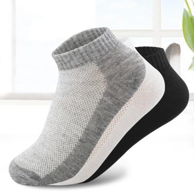 China Cheap Price QUICK DRY EUR 38-43 Gray Thin Mesh Men Black White Solid Summer Breathable Boat Socks Invisible Ankle Socks Men for sale