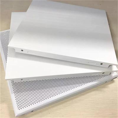 China 300x300mm 600x1200mm Aluminiumdeckenplatten mit Pulverbeschichtung gegen Korrosion zu verkaufen